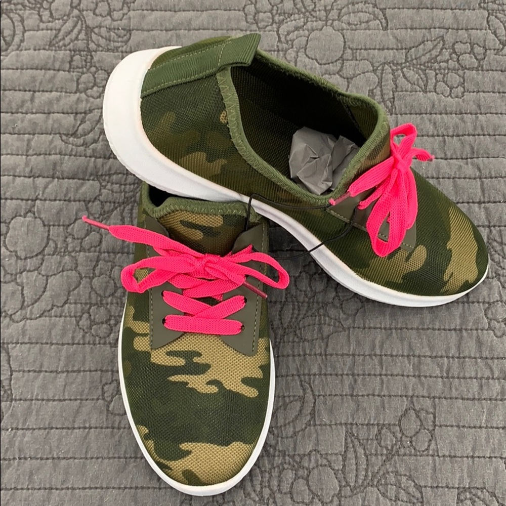 Zone Pro Camo Shoes - Picture 2 of 6